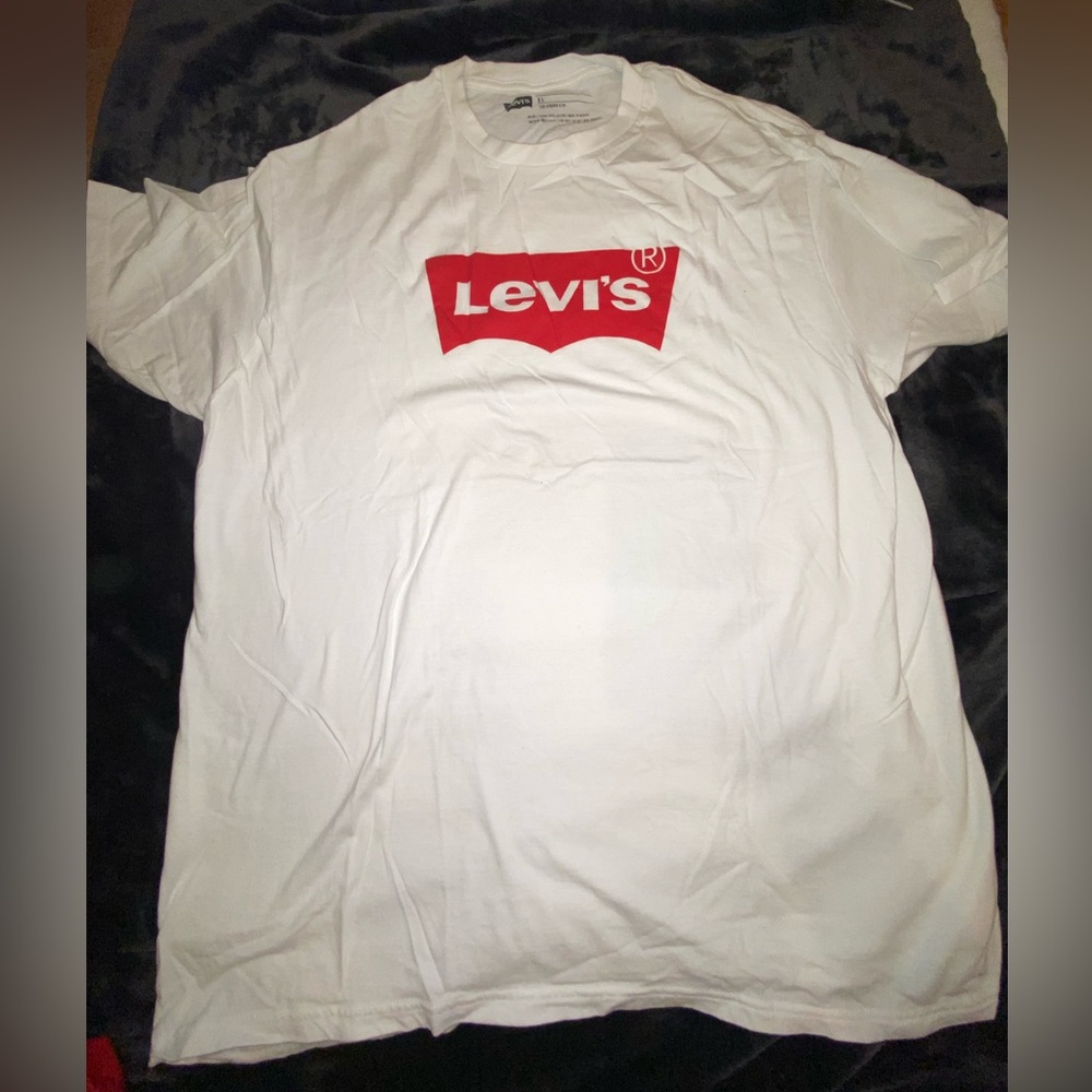 mens levi t shirt
